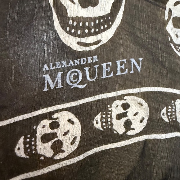 Alexander McQueen 100% Silk Scarf - Picture 3 of 6